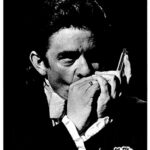 Anuncio protagonizado por Johnny Cash promocionando las armónicas Hohner